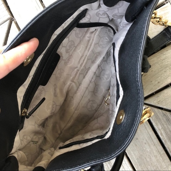 Michael Kors Black Hamilton Medium Bag - Picture 4 of 12